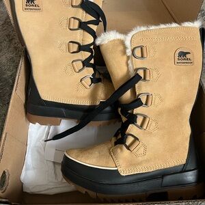 Sorel Tivoli IV boots NEW